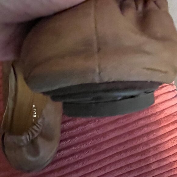 ChocolatBlu Brown Flats w Leather Pleating - Picture 4 of 5